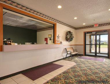 Super 8 By Wyndham Carroll/east Hotel Carroll